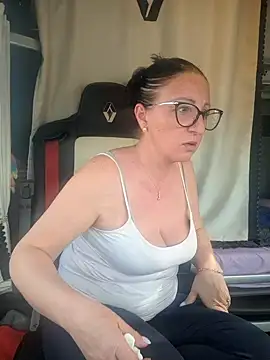 Snapshot of cuplubijoanna chatting on 16, 2, 2025 cuplubijoanna online show from 16, 2, 2025
