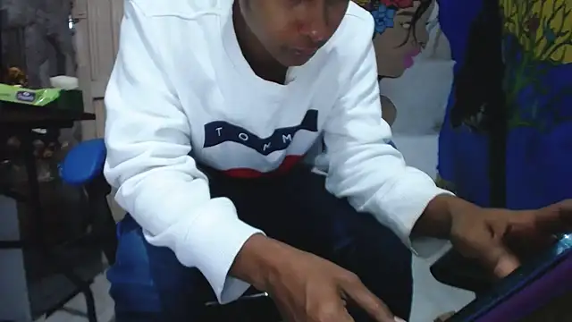 yohatinelly07 online show from 26, 9, 2025