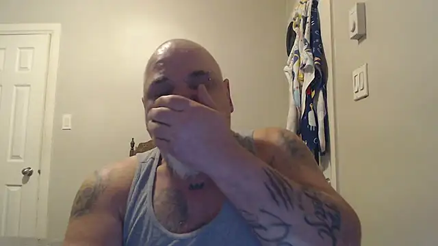 Snapshot of Newfiesausage1972 chatting on 4, 3, 2025 Newfiesausage1972 online show from 4, 3, 2025