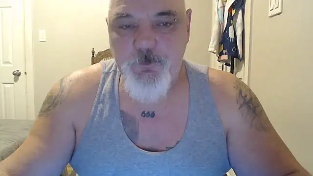 Snapshot of Newfiesausage1972 chatting on 5, 3, 2025 Newfiesausage1972 online show from 5, 3, 2025