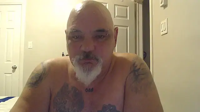 Snapshot of Newfiesausage1972 chatting on 16, 3, 2025 Newfiesausage1972 online show from 16, 3, 2025