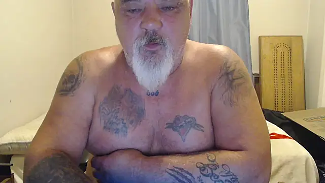 Snapshot of Newfiesausage1972 chatting on 22, 9, 2025 Newfiesausage1972 online show from 22, 9, 2025