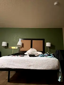 1BeautyN1Beast online show from 15, 11, 2025