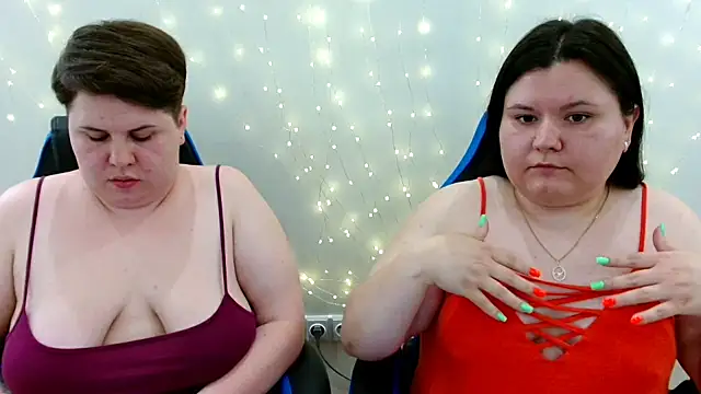 Snapshot of BeckyAndHellen chatting on 1, 7, 2026 BeckyAndHellen online show from 1, 7, 2026