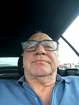 Snapshot of biggandybig chatting on 7, 10, 2025 biggandybig online show from 7, 10, 2025