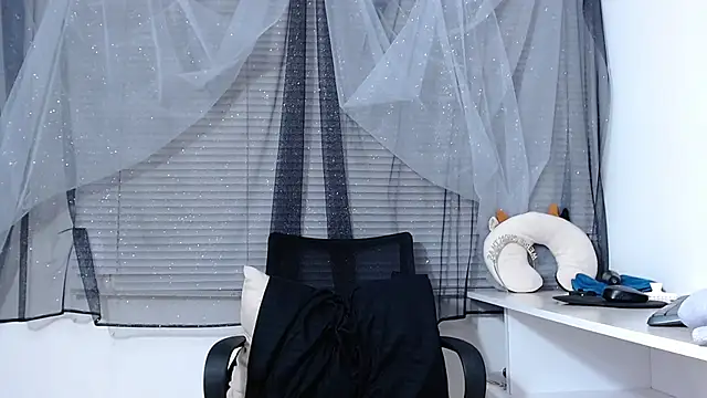 Abril Bianchi online show from 29, 12, 2024