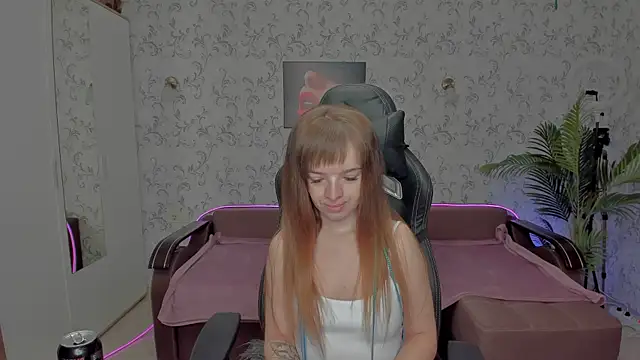 Eva Rosec online show from 10, 12, 2024