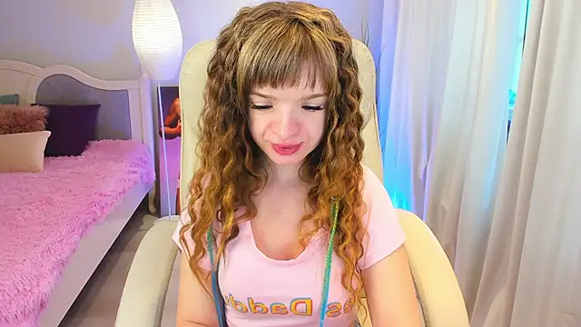 Eva Rosec online show from 7, 2, 2025