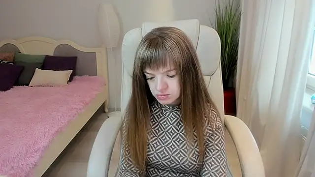 Eva Rosec online show from 15, 3, 2025