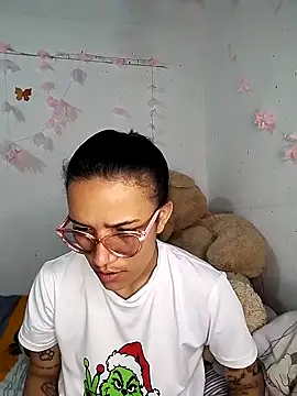 Yaumiko online show from 5, 2, 2026