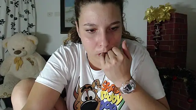 Snapshot of alexia_87 chatting on 13, 12, 2024 alexia 87 online show from 13, 12, 2024