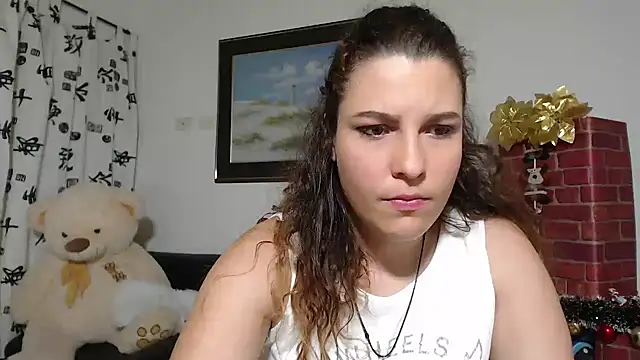 Snapshot of alexia_87 chatting on 14, 12, 2024 alexia 87 online show from 14, 12, 2024