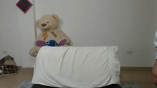Snapshot of alexia_87 chatting on 13, 3, 2025 alexia 87 online show from 13, 3, 2025