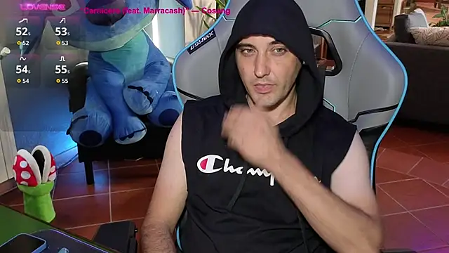 Snapshot of Gil_gamesh90 chatting on 15, 9, 2025 Gil gamesh90 online show from 15, 9, 2025