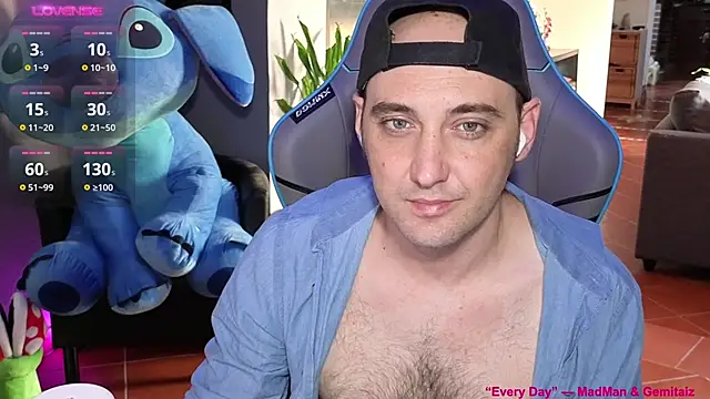 Snapshot of Gil_gamesh90 chatting on 31, 5, 2026 Gil gamesh90 online show from 31, 5, 2026