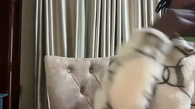 Snapshot of SexyAudreyFuck chatting on 28, 2, 2025 SexyAudreyFuck online show from 28, 2, 2025