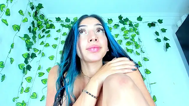 SaturnooStonee online show from 10, 12, 2024