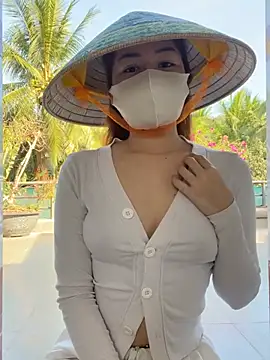 BabyThree  online show from 9, 3, 2026