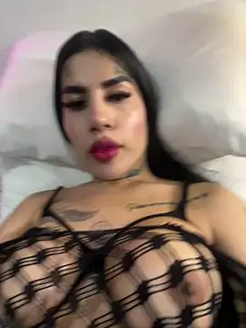 saragill323 online show from 1, 3, 2025