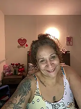 ladycreamypr2 online show from 10, 2, 2026