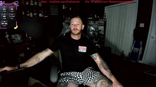 Snapshot of chillinthemosttt chatting on 10, 10, 2025 chillinthemosttt online show from 10, 10, 2025