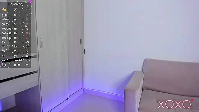 Lilacutte  online show from 11, 3, 2026