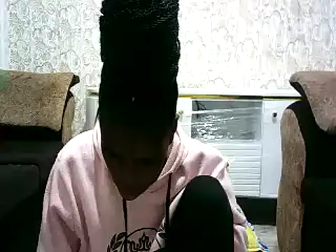 Snapshot of hottgirlval chatting on 12, 12, 2024 hottgirlval online show from 12, 12, 2024