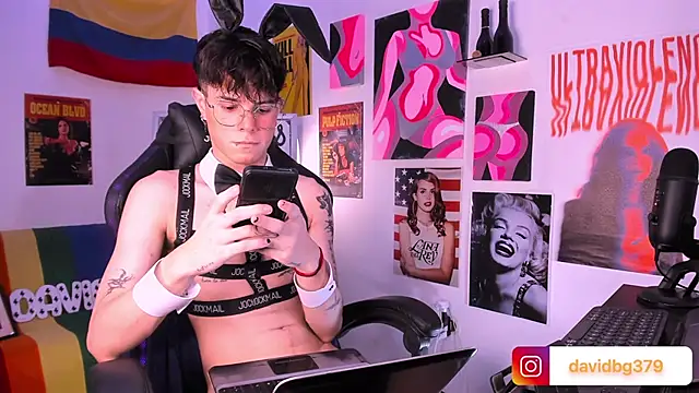 cinnamon boyxxx online show from 5, 2, 2025