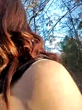 Snapshot of Genevieve143 chatting on 2, 2, 2025 Genevieve143 online show from 2, 2, 2025