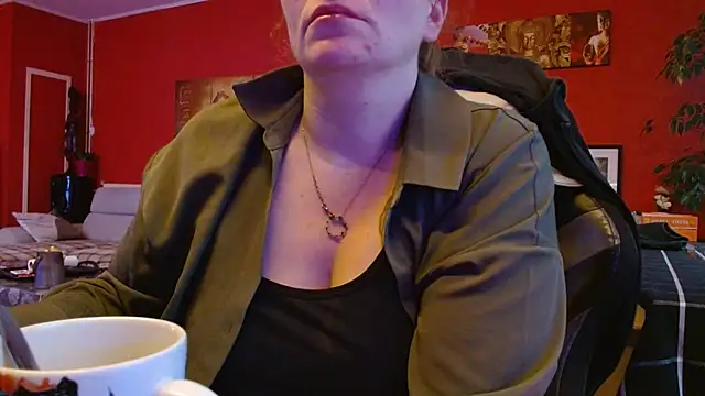 cruellaculdenfer67 online show from 18, 11, 2025