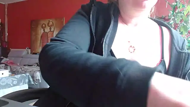 cruellaculdenfer67 online show from 22, 12, 2025