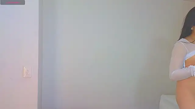 Snapshot of Tiphani_walker_ chatting on 9, 1, 2026 Tiphani walker online show from 9, 1, 2026