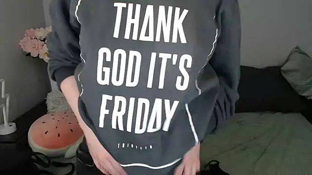 Mini Diva online show from 22, 10, 2025