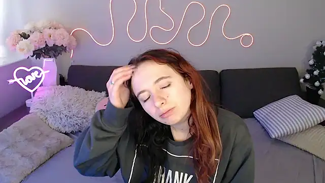 Mini Diva online show from 9, 1, 2026