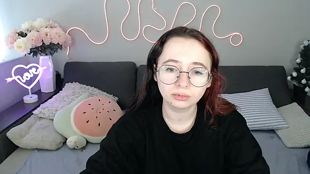 Snapshot of Mini_Diva chatting on 19, 1, 2026 Mini Diva online show from 19, 1, 2026