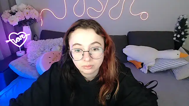 Mini Diva online show from 3, 4, 2026