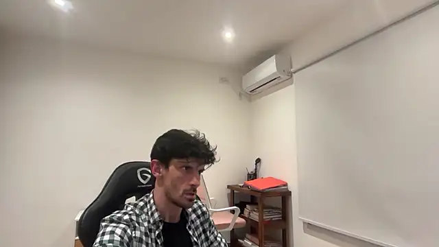 nicolaaaaas online show from 8, 10, 2025