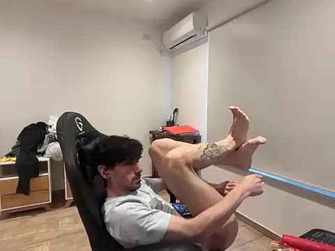 nicolaaaaas online show from 20, 10, 2025