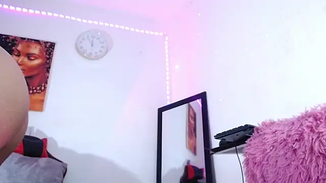 Snapshot of amgeline chatting on 8, 1, 2025 amgeline online show from 8, 1, 2025