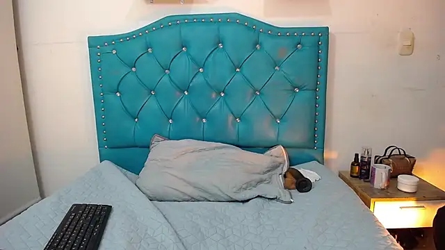 luly pink online show from 29, 1, 2025