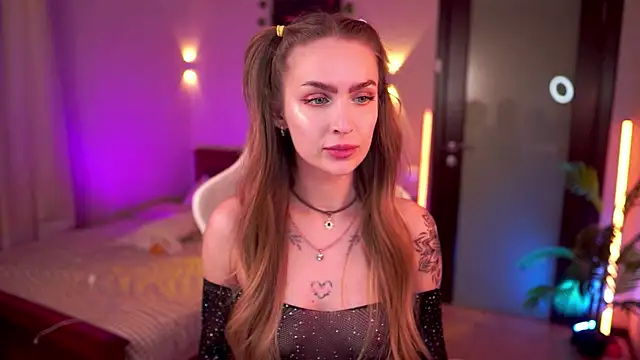 Kamila icee online show from 21, 3, 2026