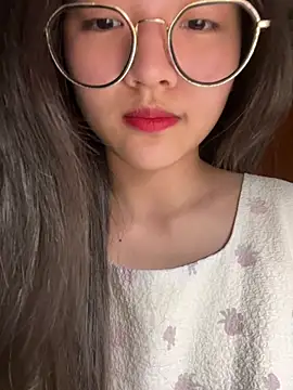 Krixxi22 online show from 6, 3, 2026