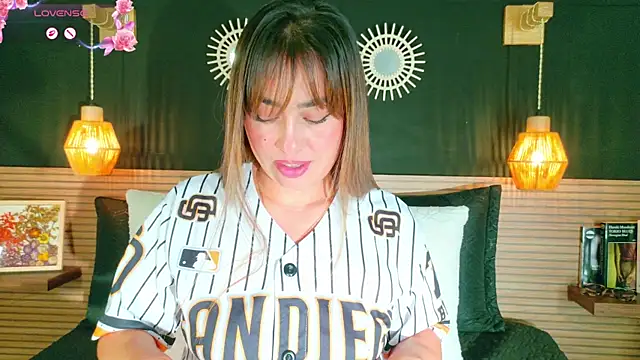 AnnaVictoria   online show from 14, 4, 2026