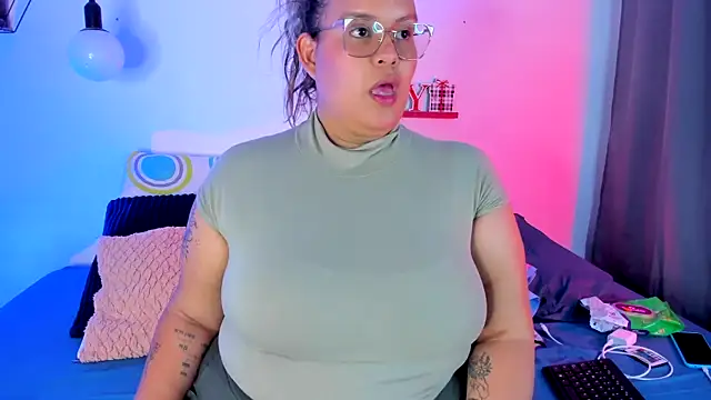 Snapshot of monicabbw_ chatting on 23, 1, 2025 monicabbw online show from 23, 1, 2025