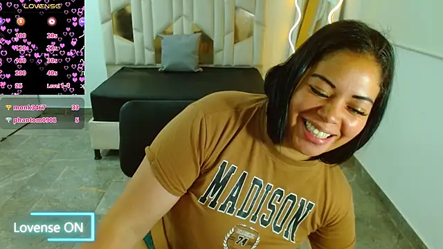 martinna tay online show from 25, 1, 2025