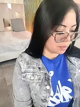 martinna tay online show from 6, 3, 2026