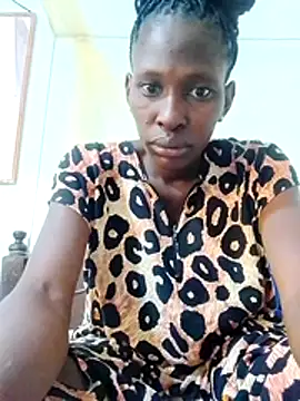 LOVELY-2BERRY online show from 13, 2, 2026