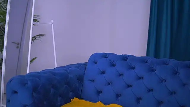 Snapshot of LovingBlondie chatting on 3, 2, 2025 LovingBlondie online show from 3, 2, 2025