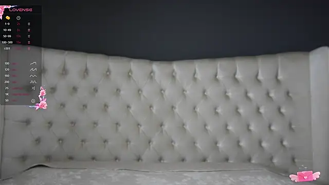 Snapshot of nichole_bree_ chatting on 28, 2, 2025 nichole bree online show from 28, 2, 2025