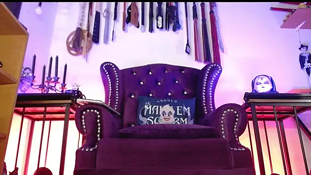 Mistress Erza online show from 26, 2, 2025